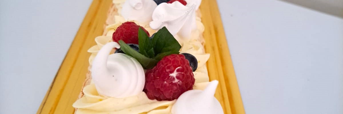 Prăjitura Rulada Pavlova